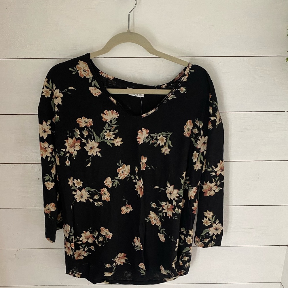 Brand new floral top